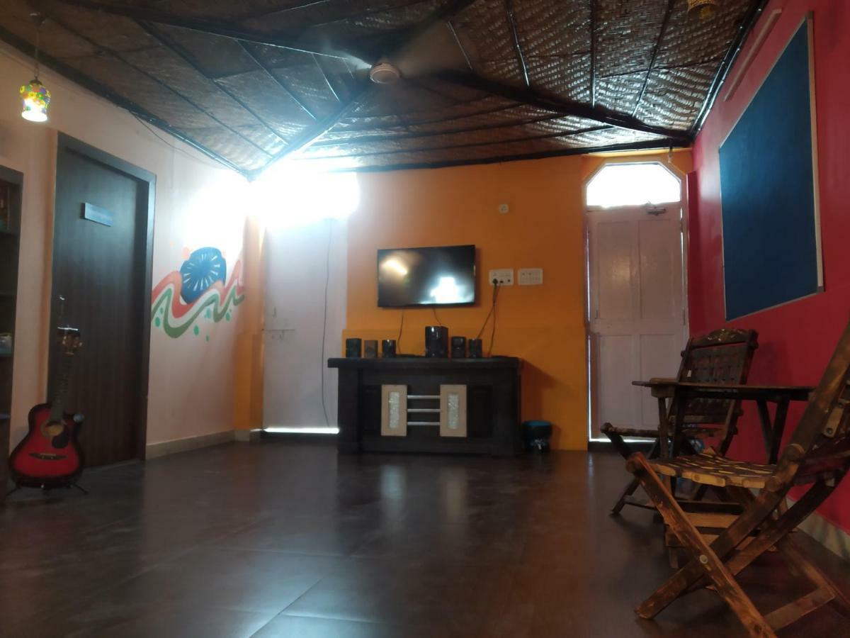 Bunk Hostel Delhi Yeni Delhi Dış mekan fotoğraf