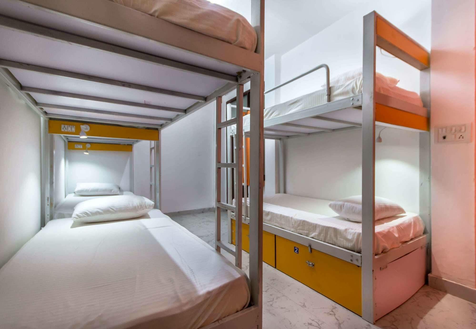 Bunk Hostel Delhi Yeni Delhi Dış mekan fotoğraf