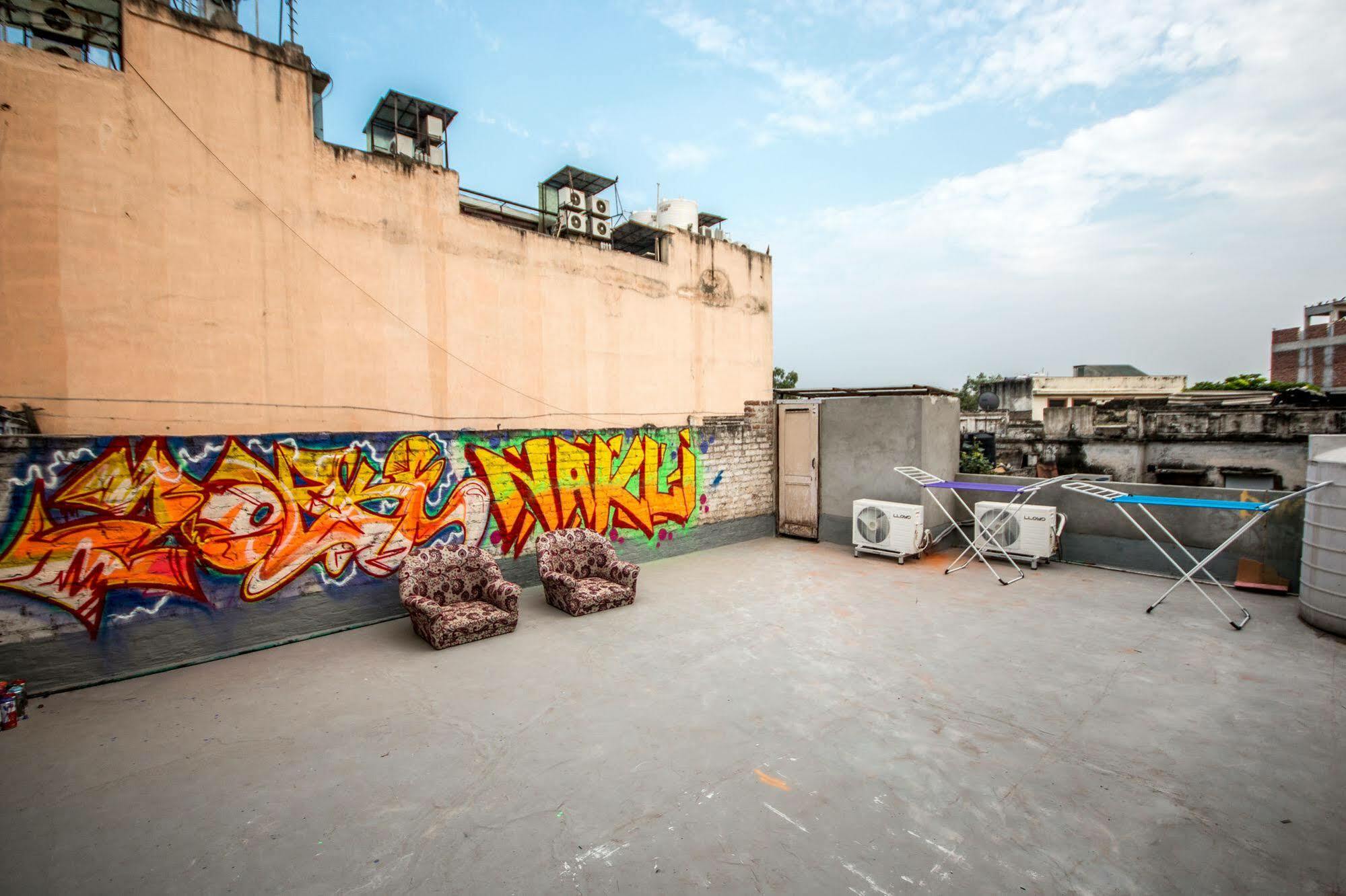 Bunk Hostel Delhi Yeni Delhi Dış mekan fotoğraf