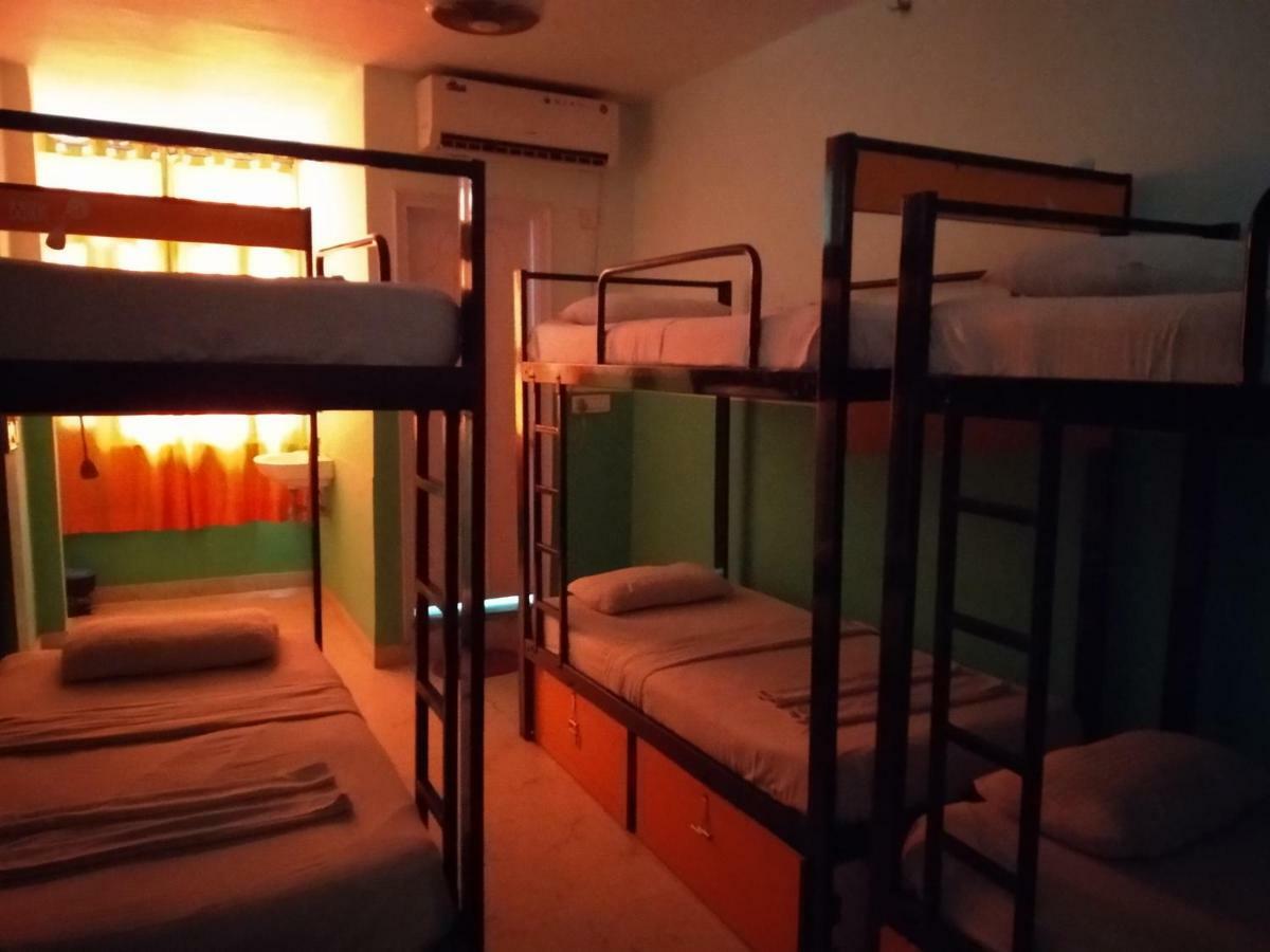 Bunk Hostel Delhi Yeni Delhi Dış mekan fotoğraf