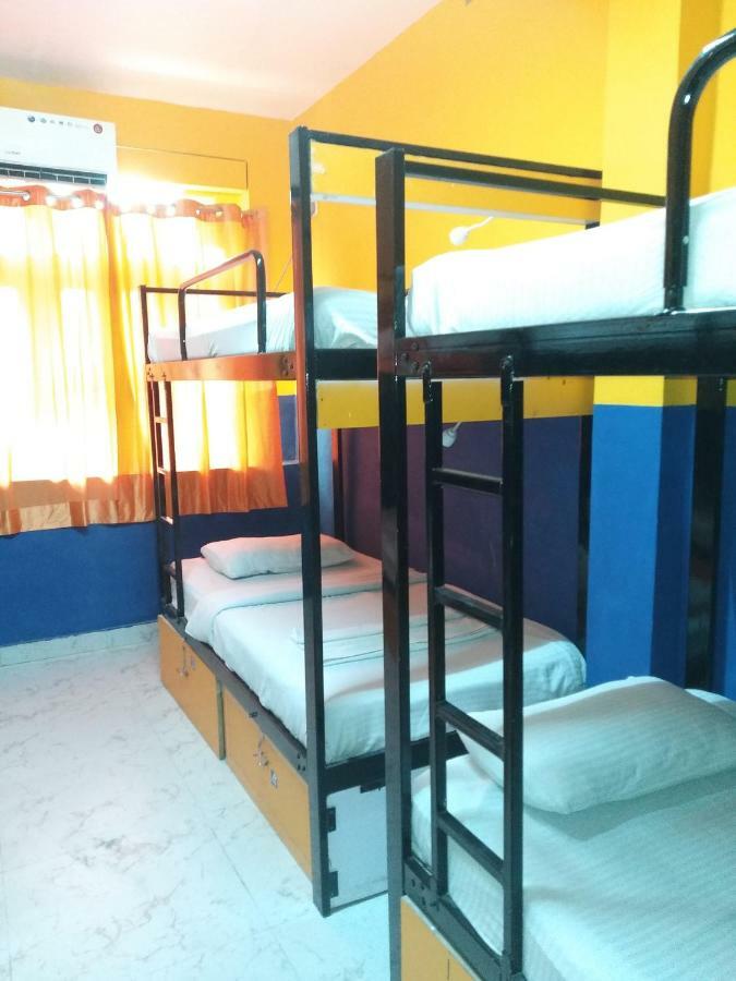Bunk Hostel Delhi Yeni Delhi Dış mekan fotoğraf