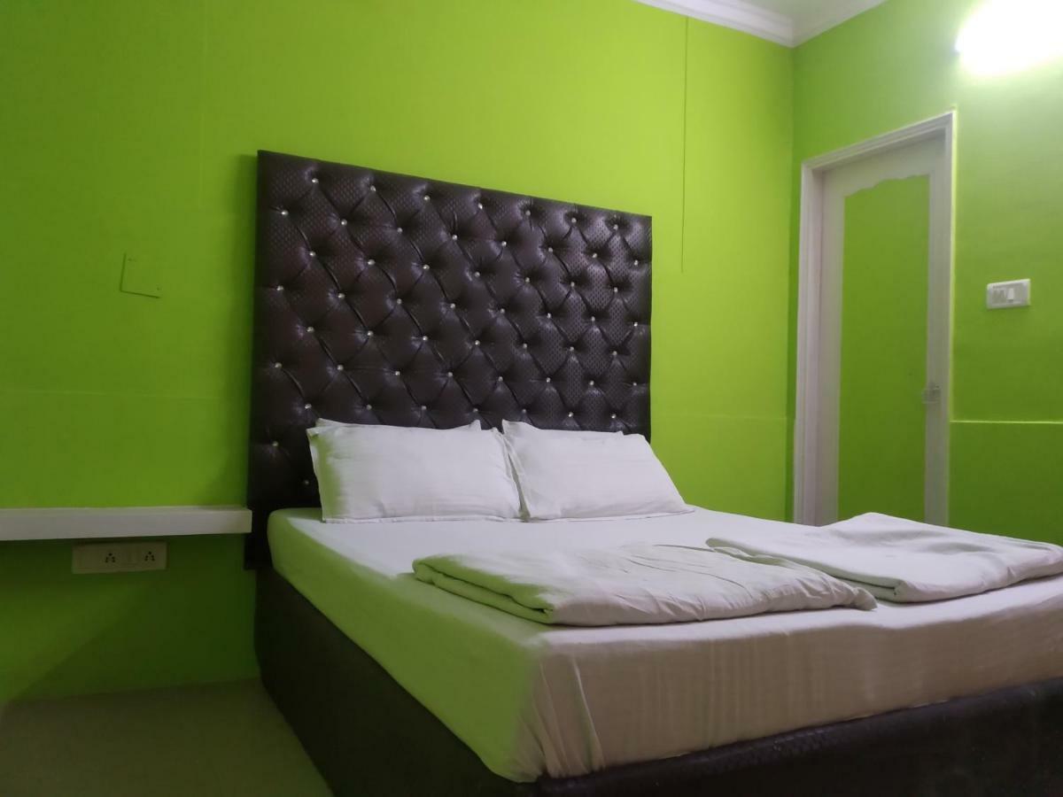 Bunk Hostel Delhi Yeni Delhi Dış mekan fotoğraf