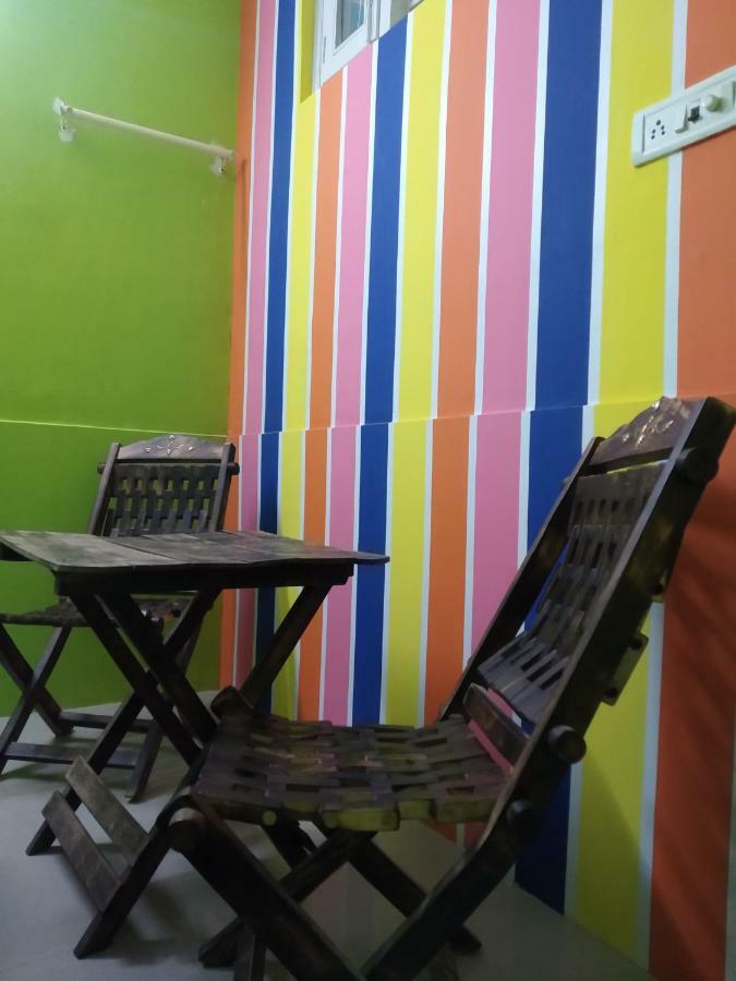 Bunk Hostel Delhi Yeni Delhi Dış mekan fotoğraf